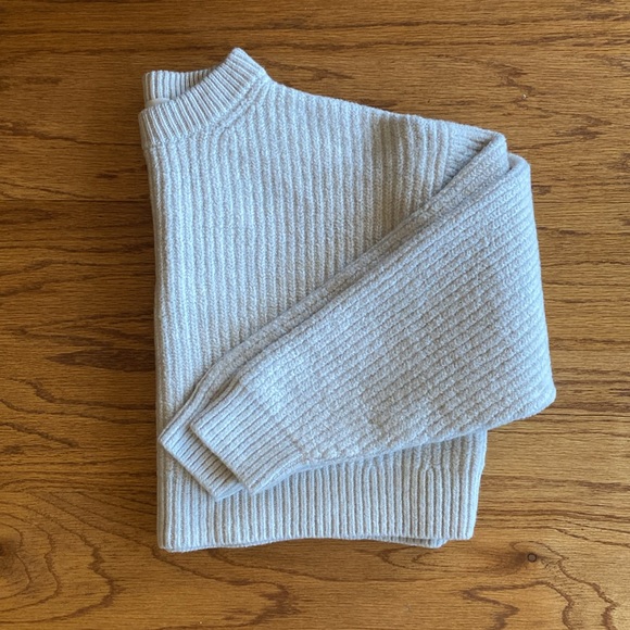 Aritzia Wilfred Cropped Merino Wool Sweater. Size L. NWOT - Picture 13 of 13